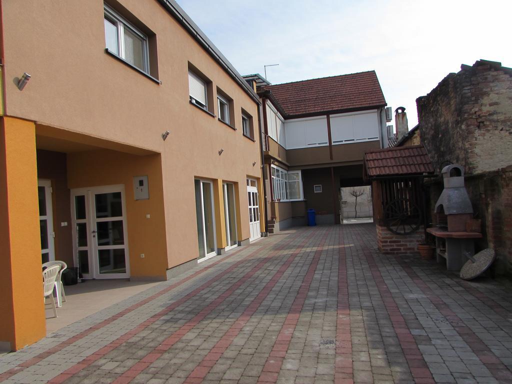 Rooms Vendi Daruvar Buitenkant foto